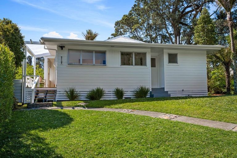 Photo of property in 217 Motutara Road, Muriwai, Waimauku, 0881