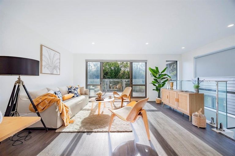 Photo of property in 69 Joseph Street, Flat Bush, Auckland, 2019