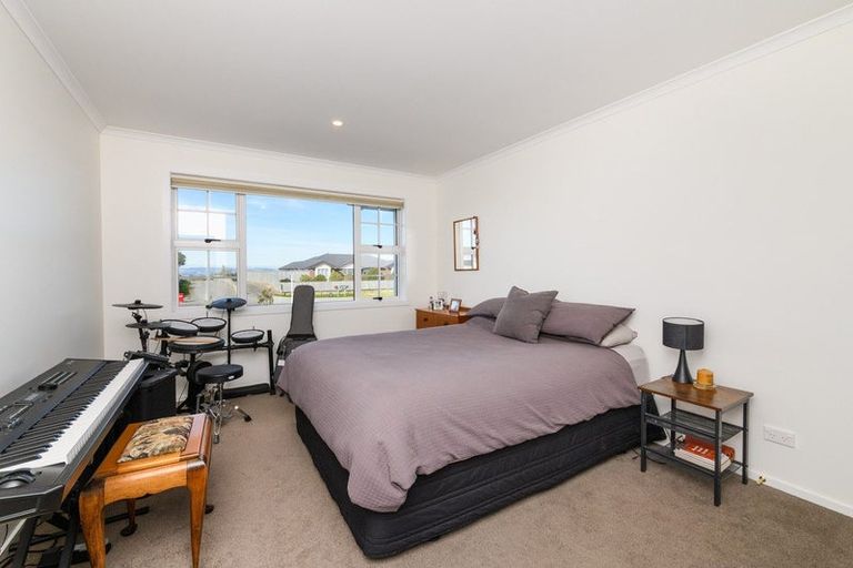 Photo of property in 137 Mount Taylor Drive, Feilding, 4775