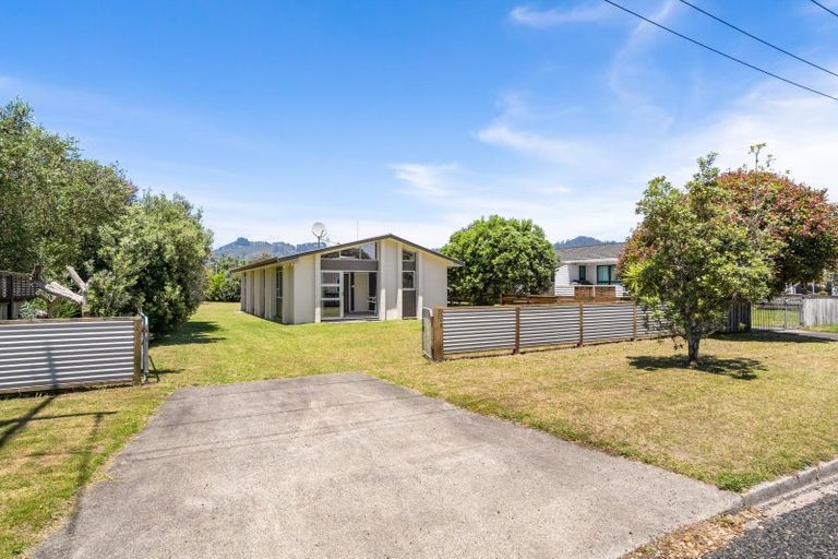 Photo of property in 108 Linton Crescent, Whangamata, 3620