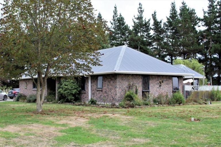 Photo of property in 12 Totaramahonga Road, Dannevirke, 4972