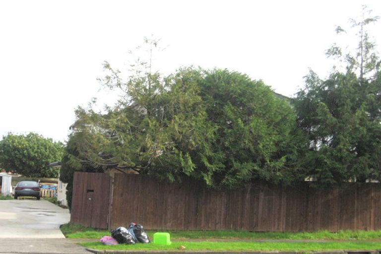 Photo of property in 325 Bucklands Beach Road, Bucklands Beach, Auckland, 2012