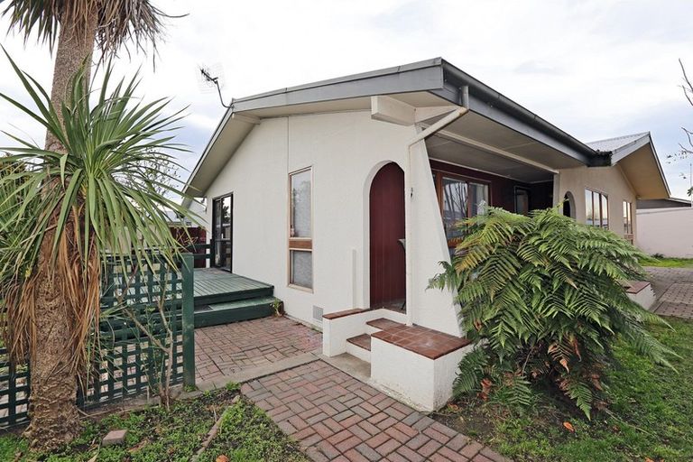 Photo of property in 813a Churchill Street, Akina, Hastings, 4122