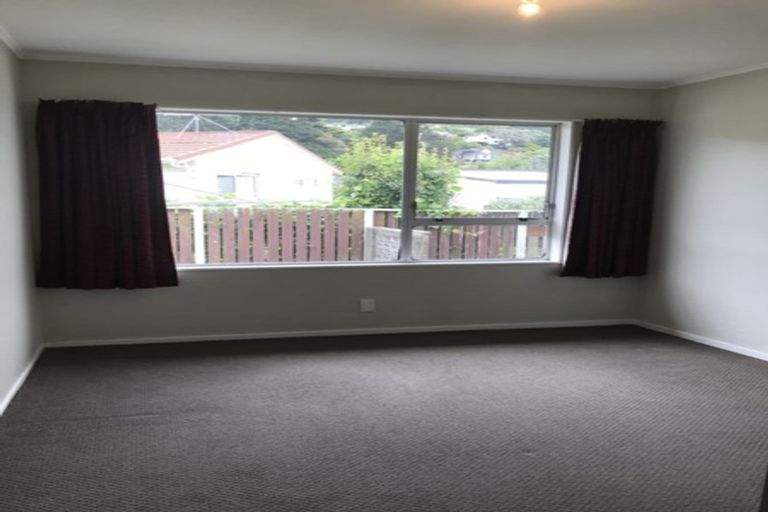 Photo of property in 21a Beauchamp Street, Tawa, Wellington, 5028