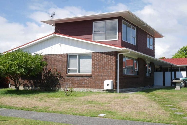 Photo of property in 54 Belvedere Avenue, Waikanae, 5036