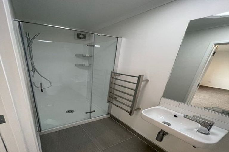 Photo of property in 68 Nugget Avenue, Hobsonville, Auckland, 0616