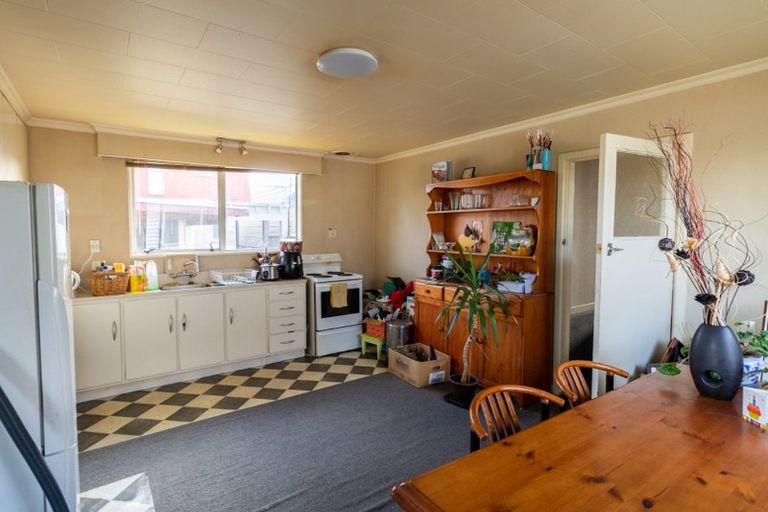 Photo of property in 71 Lowe Street, Avenal, Invercargill, 9810