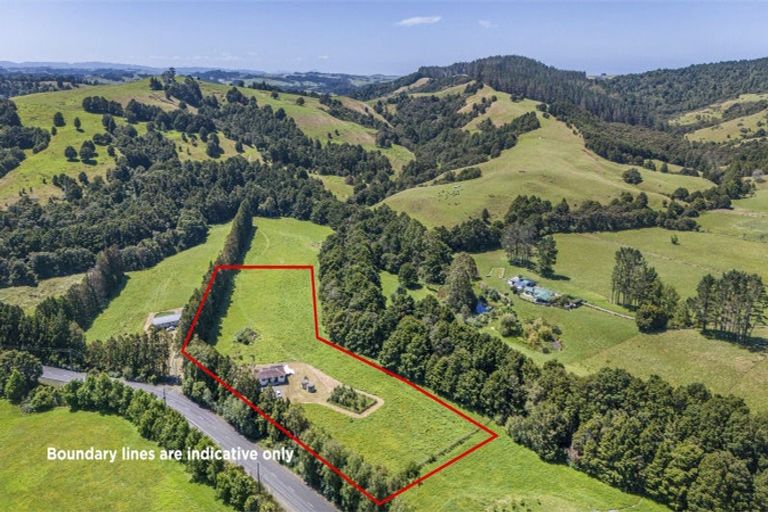 Photo of property in 813 Whangaripo Valley Road, Whangaripo, Wellsford, 0972
