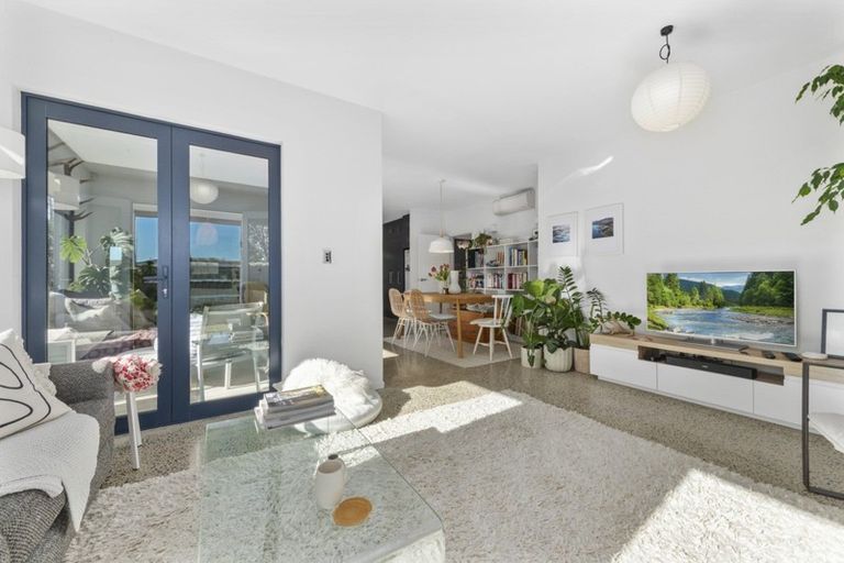 Photo of property in 70 Pacific View Road, Papamoa Beach, Papamoa, 3118