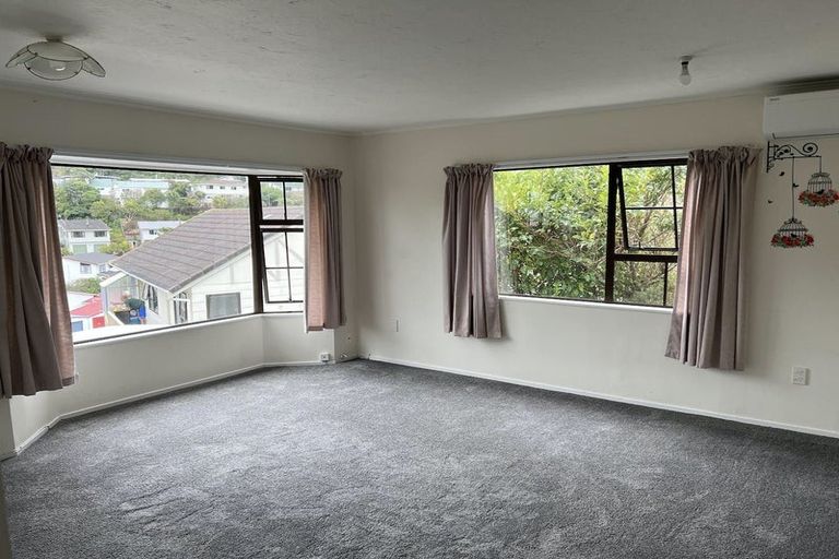 Photo of property in 12 Tralee Place, Johnsonville, Wellington, 6037