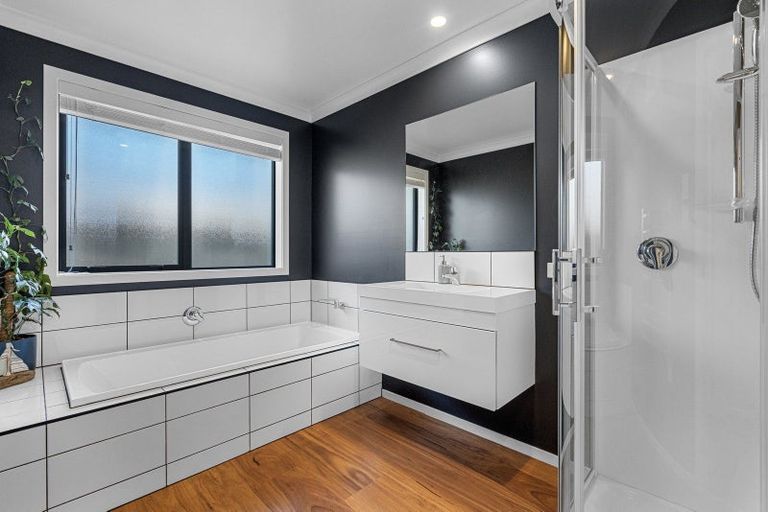 Photo of property in 15 Hass Drive, Ohauiti, Tauranga, 3112