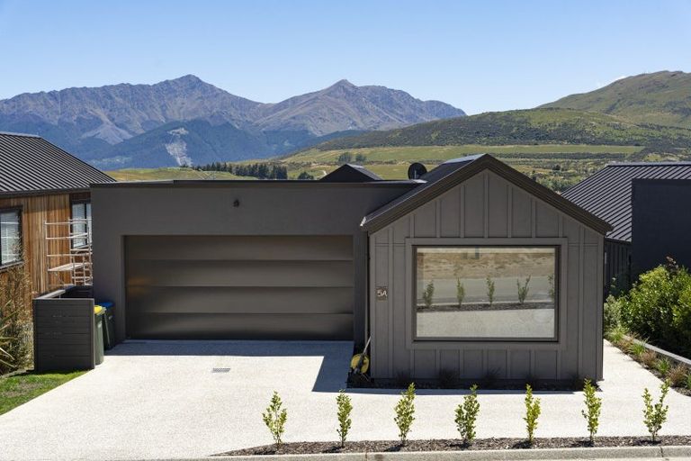 Photo of property in 5a Glenelg Lane, Jacks Point, 9371