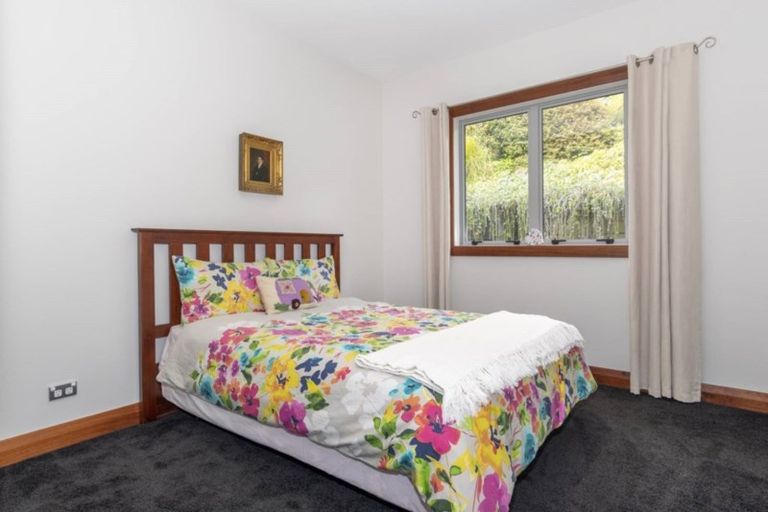 Photo of property in 17 Haden Place, Omokoroa, 3114