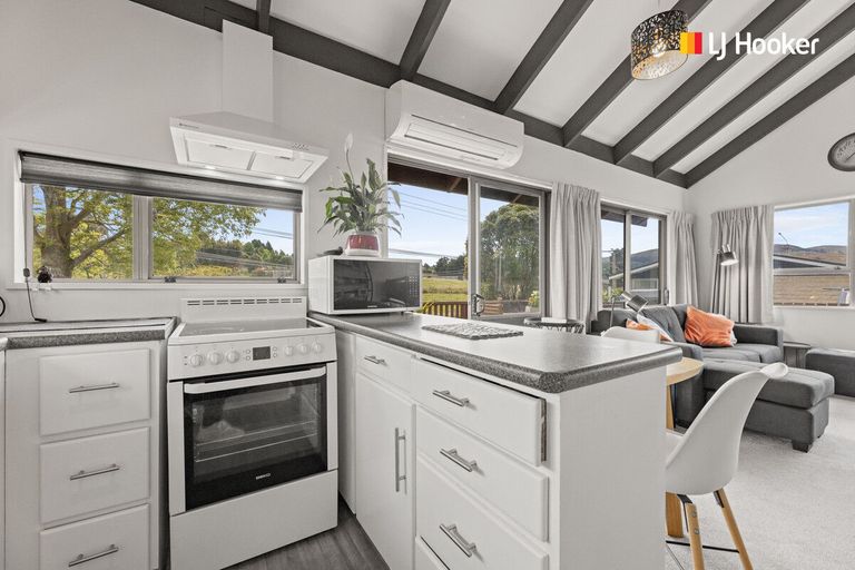 Photo of property in 203 Dalziel Road, Brockville, Dunedin, 9011