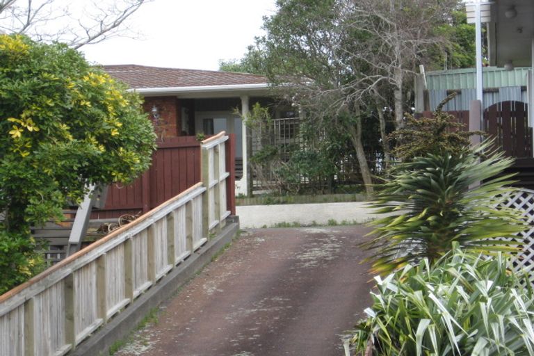Photo of property in 12a Julian Place, Westown, New Plymouth, 4310