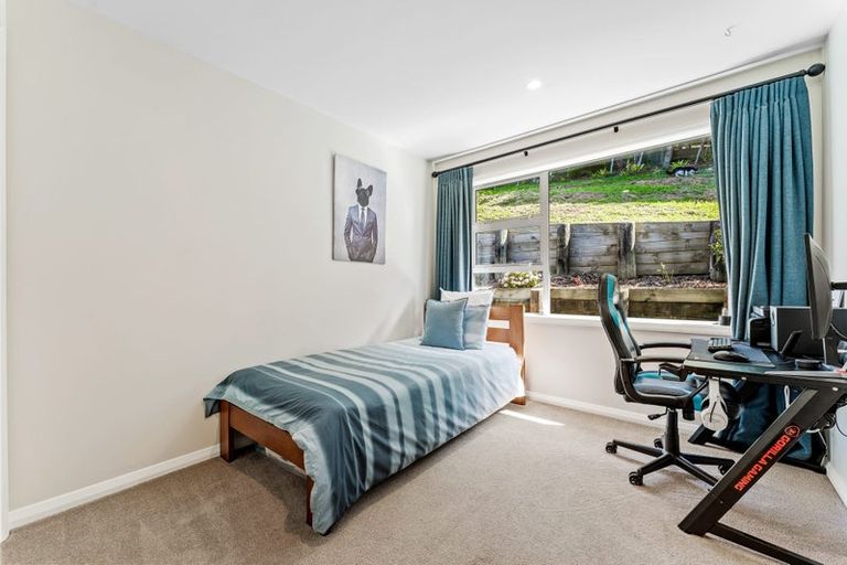 Photo of property in 5b Hobbs Road, Matakatia, Whangaparaoa, 0930