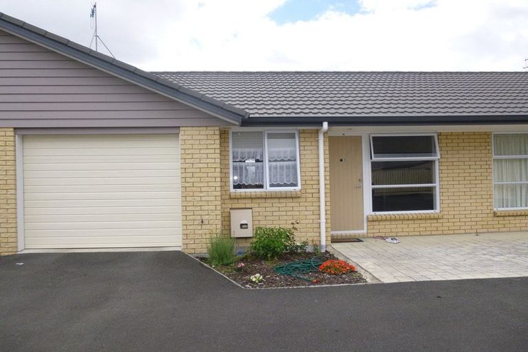 Photo of property in 8b Pitt Street, Frankton, Hamilton, 3204
