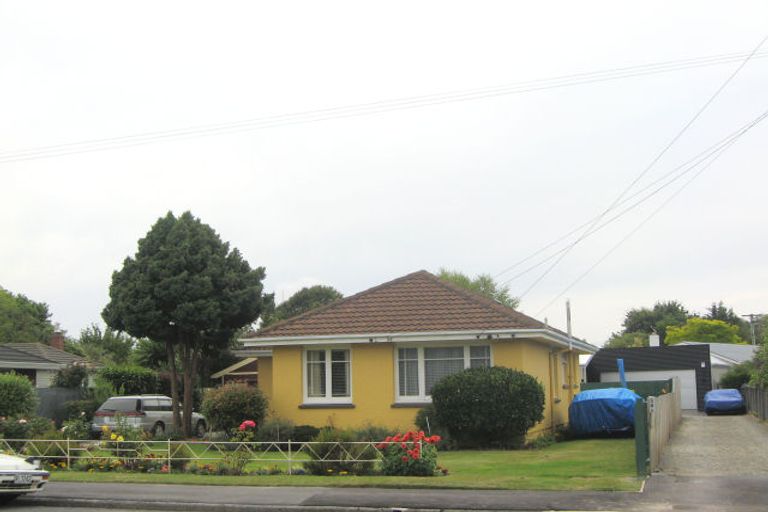 Photo of property in 50 Croziers Road, St Albans, Christchurch, 8052
