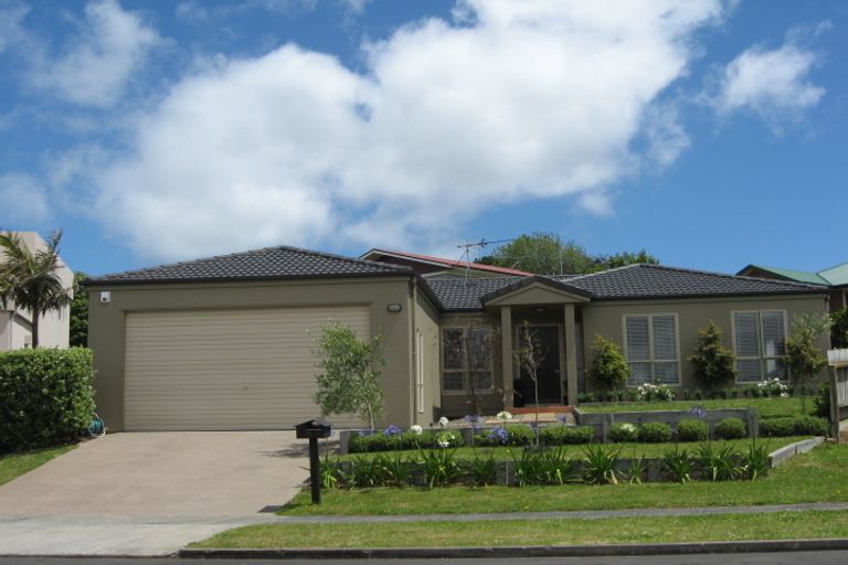 Photo of property in 6 Bonaparte Drive, Pukekohe, 2120
