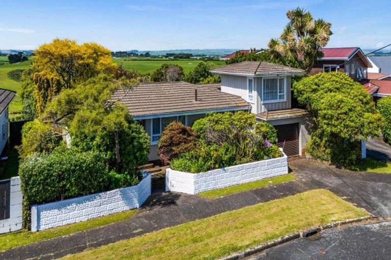 Photo of property in 2a Clifford Street, Hawera, 4610
