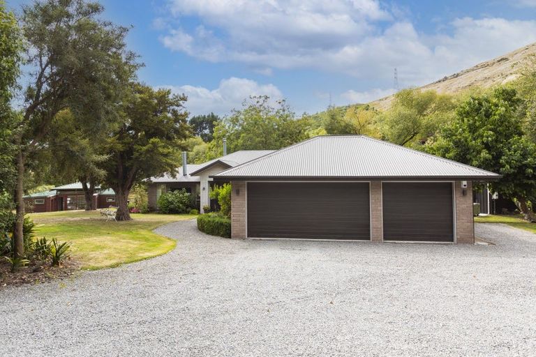Photo of property in 69 Avoca Valley Road, Heathcote Valley, Christchurch, 8022