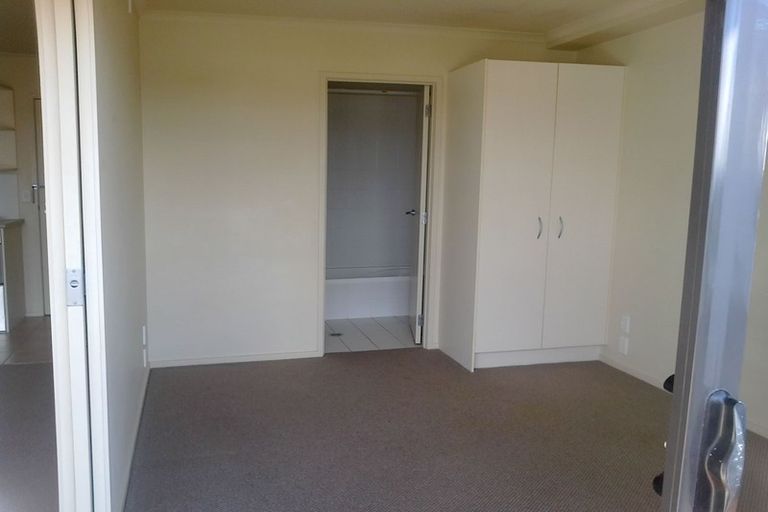 Photo of property in The Rennaissance, 11i/18 Ronwood Avenue, Manukau, Auckland, 2104