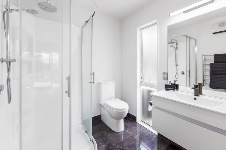 Photo of property in 4 Somerton Rise, Westmorland, Christchurch, 8025