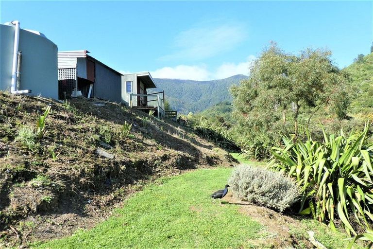 Photo of property in 102 Boons Valley Road, Waikawa, Picton, 7220