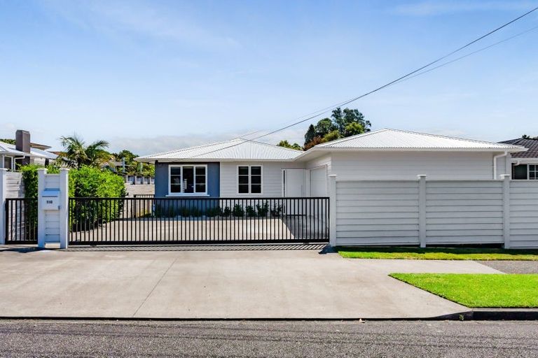 Photo of property in 132 Govett Avenue, Frankleigh Park, New Plymouth, 4310