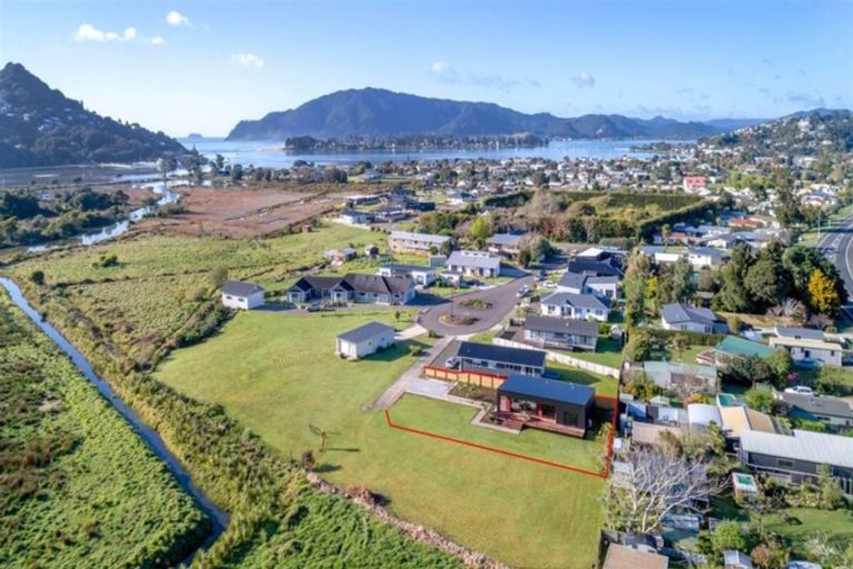 Photo of property in 13 Summer Lane, Tairua, 3508