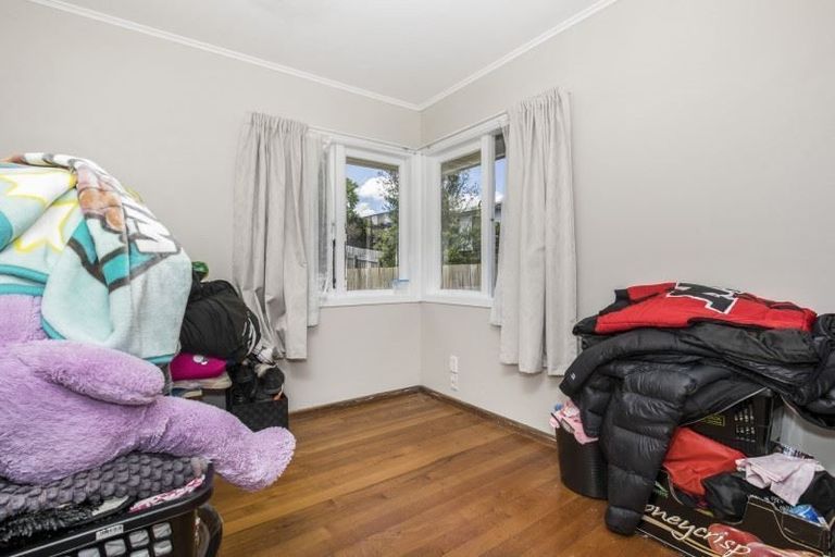 Photo of property in 1/88 Kervil Avenue, Te Atatu Peninsula, Auckland, 0610