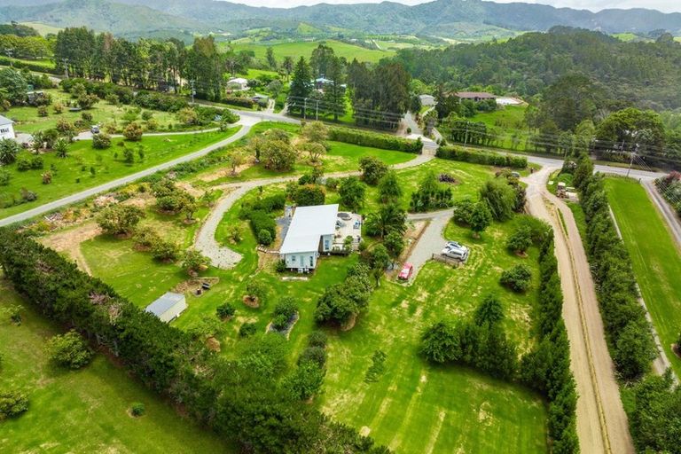 Photo of property in 381 Tara Road, Mangawhai, 0573