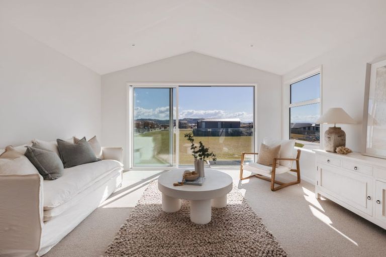 Photo of property in 10 Rehua Way, Papamoa, 3118