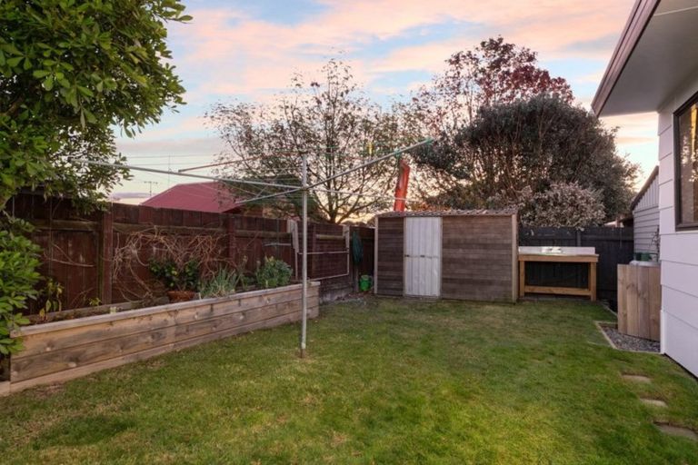 Photo of property in 4a Kimber Grove, Papamoa Beach, Papamoa, 3118