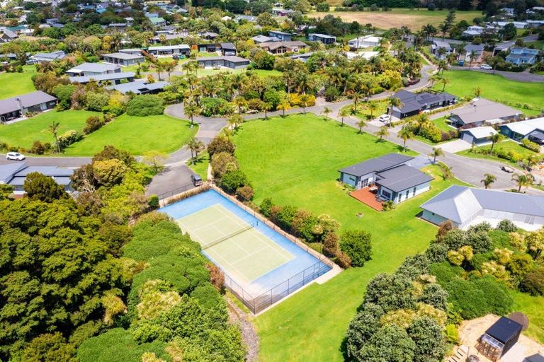 Photo of property in 2 Platinum Place, Matapouri, Whangarei, 0173