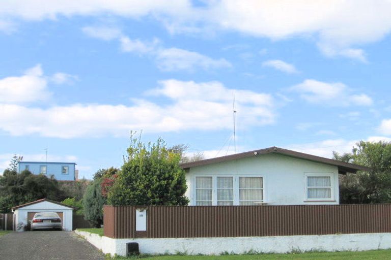 Photo of property in 15 Paterson Street, Mount Maunganui, 3116