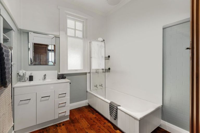 Photo of property in 35 Puriri Street, Miramar, Wellington, 6022