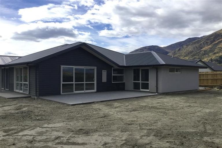 Photo of property in 34 Toni's Terrace, Lower Shotover, Queenstown, 9304