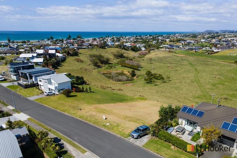 Photo of property in 49 Mayor View Terrace, Waihi Beach, 3611