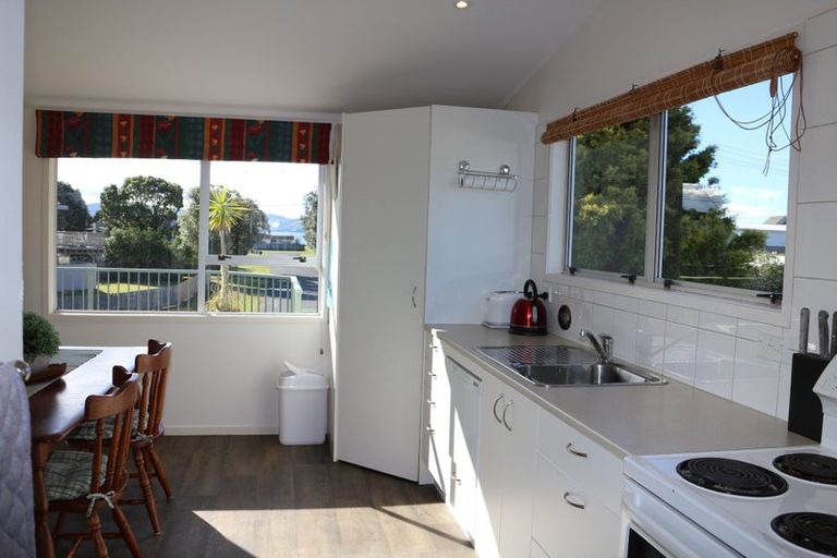 Photo of property in 20 Hardy Place, Cooks Beach, Whitianga, 3591