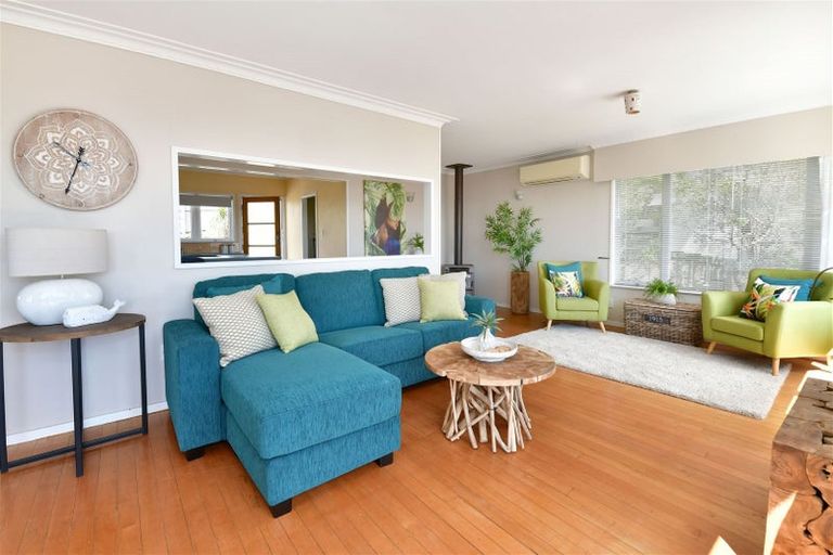 Photo of property in 25 Brightside Road, Stanmore Bay, Whangaparaoa, 0932