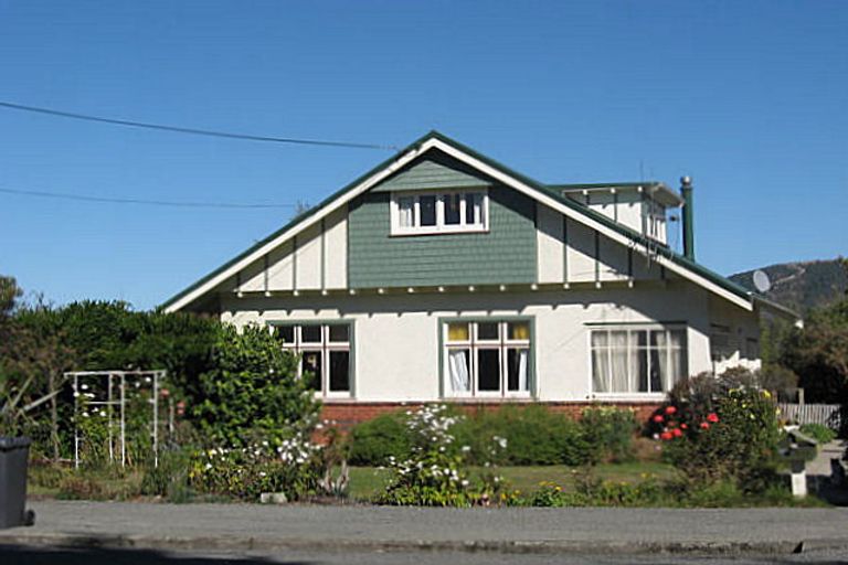 Photo of property in 21 Coronation Street, Waimate, 7924