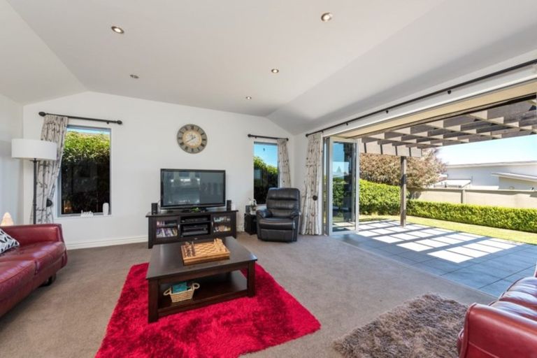 Photo of property in 4 Berkshire Place, Stoke, Nelson, 7011