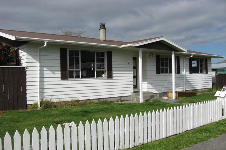 Photo of property in 30 Parenga Street, Wainuiomata, Lower Hutt, 5014