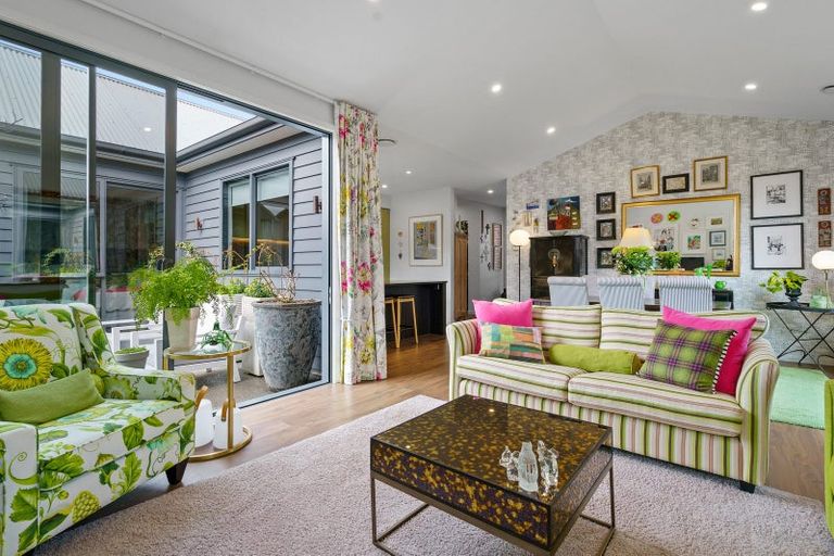 Photo of property in 22 Jarrett Terrace, Leamington, Cambridge, 3432