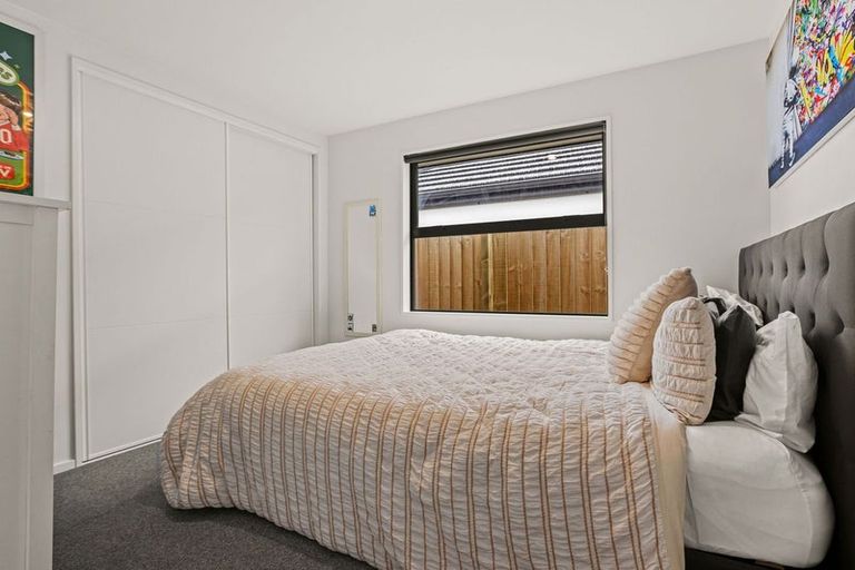 Photo of property in 17 Bill Hammond Drive, Belfast, 8051