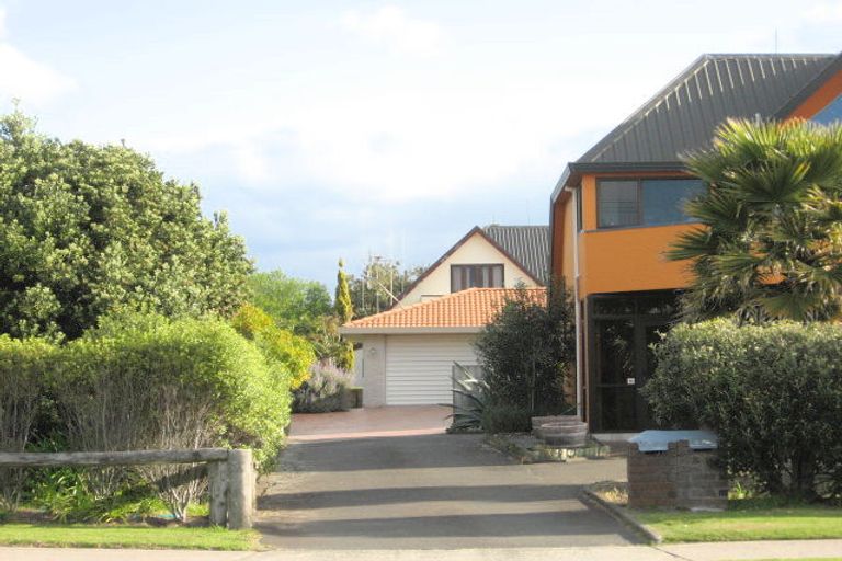 Photo of property in 328a Papamoa Beach Road, Papamoa Beach, Papamoa, 3118
