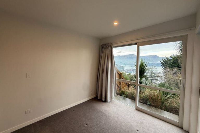 Photo of property in 4e Harmans Road, Lyttelton, 8082