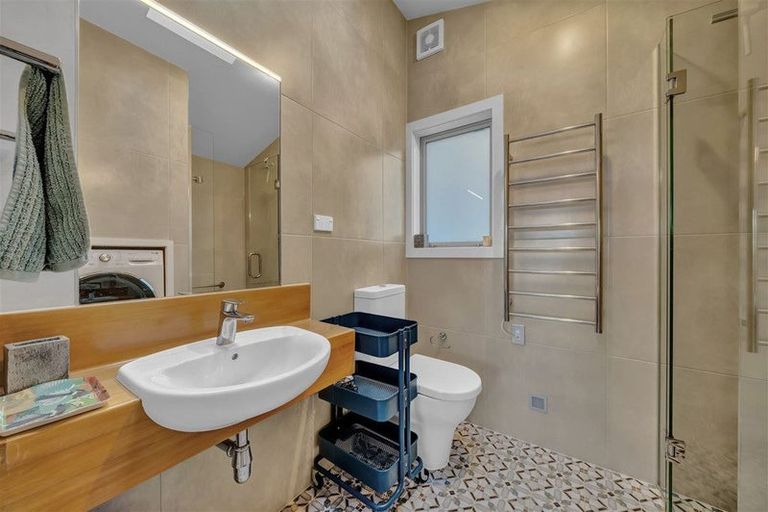 Photo of property in 12 Kereru Grove, Greenhithe, Auckland, 0632