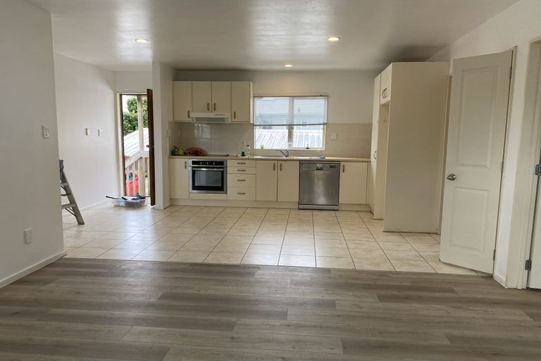 Photo of property in 63 Glamorgan Drive, Torbay, Auckland, 0630